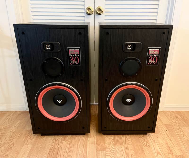 Cerwin Vega RE-30 Series Tower Floor Standing Speakers Great. Tested image 1