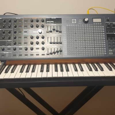 Arturia MatrixBrute 49-Key Synthesizer 2017 - Present - Black