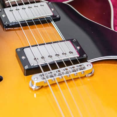 Gibson ES-135 Memphis 2000 | Sunburst image 6
