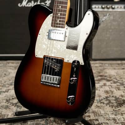 Fender Player II Modified Telecaster SH Electric Guitar - 3-Tone Sunburst with Gig Bag image 4