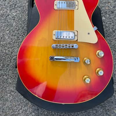 Gibson Les Paul Deluxe 1976 image 2