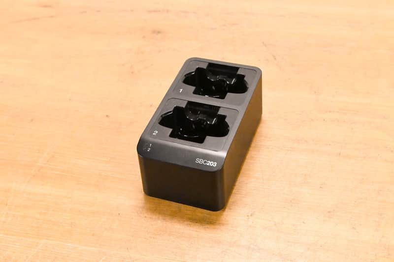 Shure SBC203 Dual-Docking Recharging Station (NO POWER SUPPLY) CG01009 image 1