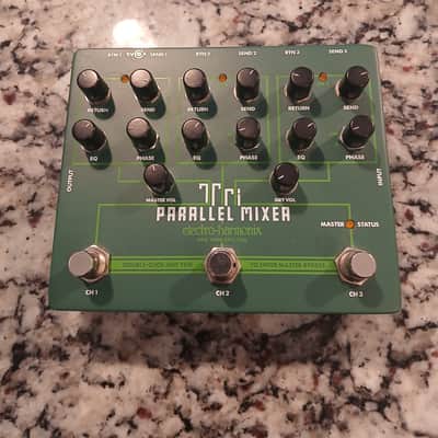 Electro-Harmonix Tri Parallel Mixer Effects Loop Mixer/Switcher image 3