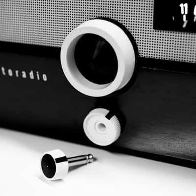 CHARA Amptique™ 5W Guitar head in Vintage Radio Case image 5
