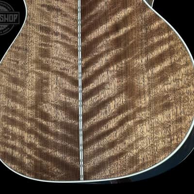 Martin Custom Shop 00 28 Style Adirondack / Exceptionally Figured Black Walnut w/case 2942913 image 12