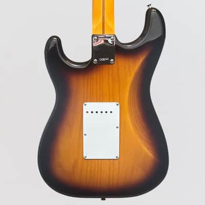 Fender 70th Anniversary American Vintage II 1954 Stratocaster USA Electric Guitar 2024 - Sunburst image 4