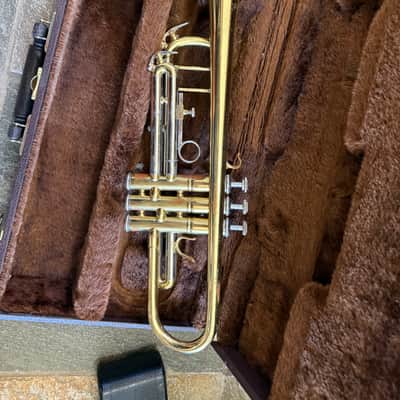 Trumpet with case and mouthpiece. Accent brand image 5