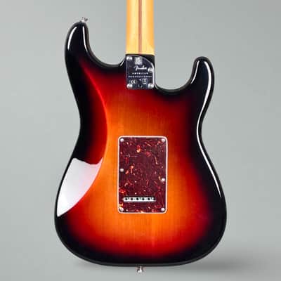 Fender American Professional II Stratocaster Left Handed 2021 - 3-Tone Sunburst image 9