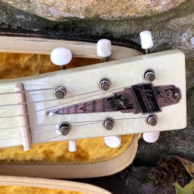 Silvertone Lap Steel 1940's - Cream in color image 3