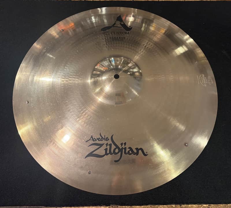 Zildjian Used A Custom 20 in. Sizzle Ride Cymbal 2376g image 1