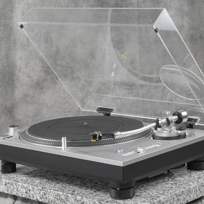 Technics SL-1200GR Direct Drive Turntable in Excellent Condition image 2