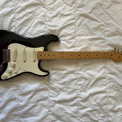 Fender Eric Clapton Artist Series Stratocaster with Vintage Noiseless Pickups 2001 - Present - Black image 1