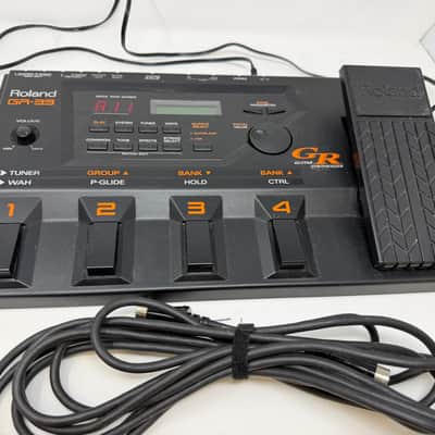 Roland GR-33- Comes with 13 pin cable/pickup- Black image 2