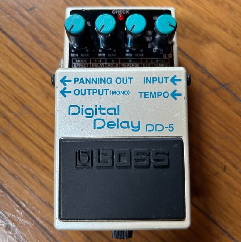 BOSS DD-5 DIGITAL DELAY Guitar Effect pedal Test Completed image 1