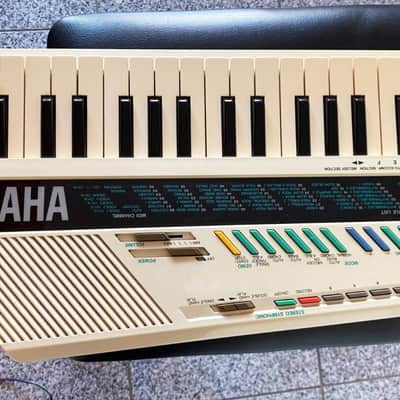 Yamaha SHS-200 FM Digital Keyboard Keytar – Excellent Condition