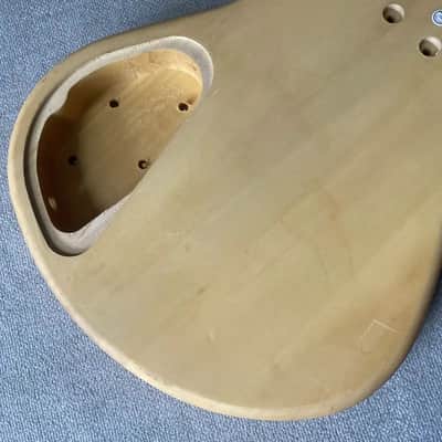 Basswood 4 String Bass Solid Body DIY Project image 9