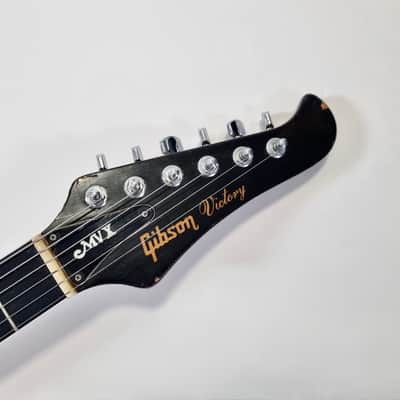 Gibson Victory MV-10 Candy Apple Red 1981 MV-X image 2
