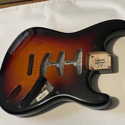2013 Fender USA Stevie Ray Vaughan SRV Signature Stratocaster Guitar Body w/ Guard image 6