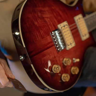 Washburn - American Hawk '78 Resissue Sunburst Wing Series Hawk Double Cutaway Electric Guitar! HAWK1-VSB image 4
