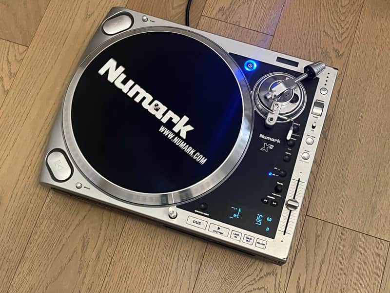 Numark X2 Hybrid Direct-Drive Turntable and MP3 CD Player image 1