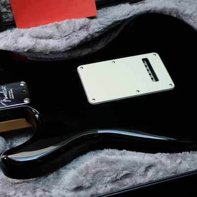 Fender American Professional Stratocaster with Maple Fretboard 2017 - 2019 - Black image 11
