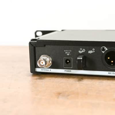 Shure BLX24R/B58 Handheld Wireless System - H10 Band (NO POWER SUPPLY) CG012L7 image 8