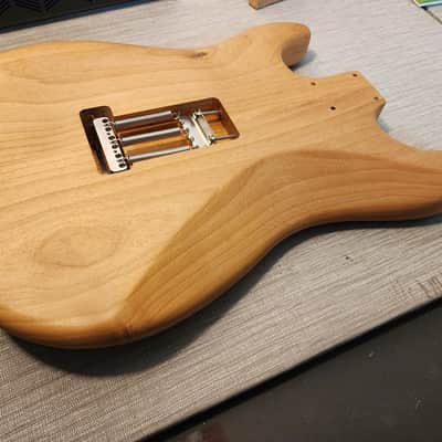 Warmoth Stratocaster Body and Gotoh bridge image 7