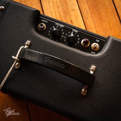 Fender Pro Junior III 1x8" Guitar Combo Amp 2018 image 4