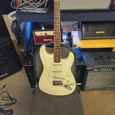 Fender Stratocaster 2004 image 1