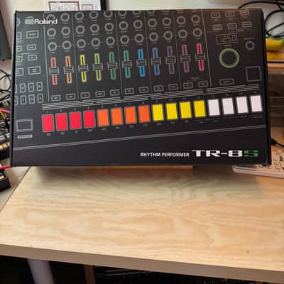 Roland TR-8S AIRA Rhythm Performer with Sample Playback 2018 - Present - Black image 5