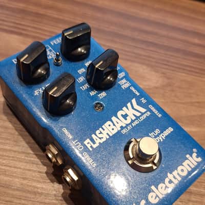TC Electronic Flashback Delay & Looper 2014 - 2017 - Blue image 2