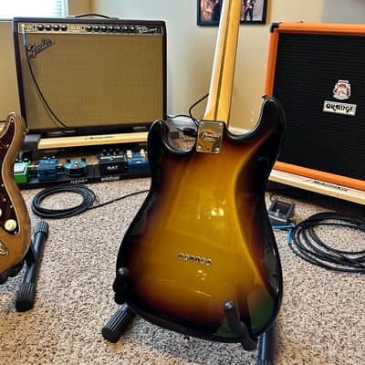 Warmoth Stratacaster 2023 - Gold ,Red Metallic Black Burst image 3