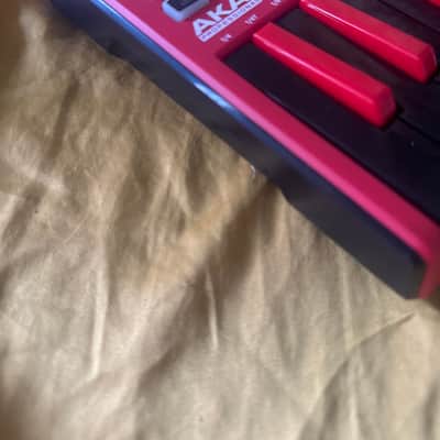Akai MPK Mini 25-Key MIDI Controller 2014 - Present - Red with Black Keys image 6