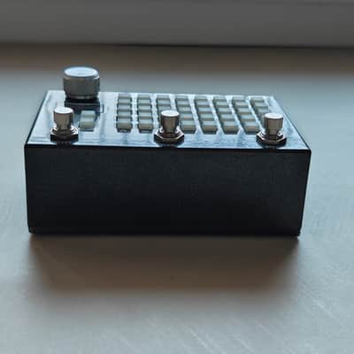 Empress Zoia Compact Grid Controller 2010s - Black image 3