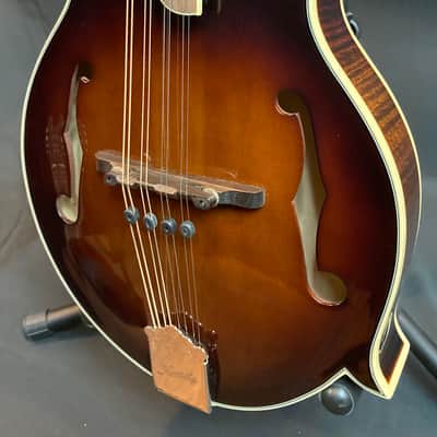 Kentucky KM-805 Artist Series F-Style Mandolin Amber Burst Finish w/ Case image 4