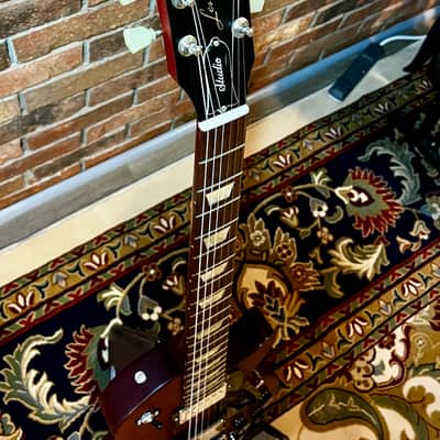 Gibson Les Paul Studio 2008 - Worn Cherry image 5