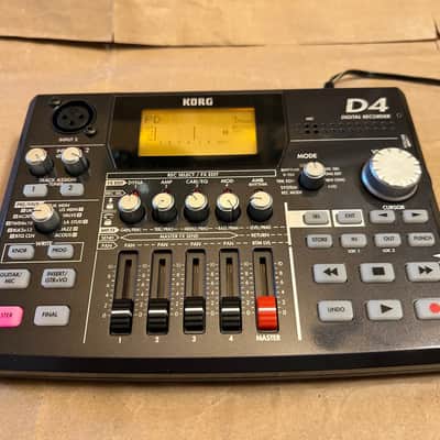 Korg D4 Digital Recorder 2010s Excellent Condition in Box with original Power Supply and Users Manual image 3
