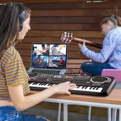 🎹CHILDREN'S SIZED Portable 61 Key Electric Piano / Keyboard USB, Microphone, & Battery Powered!🎹 image 7