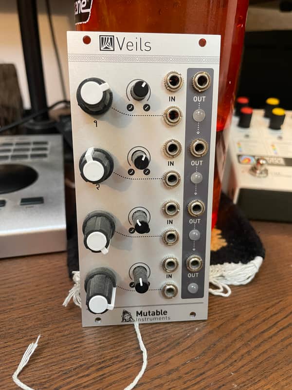 Mutable Instruments Veils