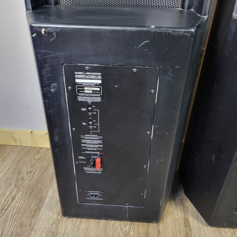 Martin Logan Quest Z Hybrid Loudspeakers - Pair Local Pickup Only