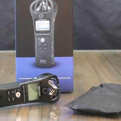 Zoom H1n Handy Recorder 2018 - Black image 2