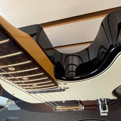 Fender American Professional Telecaster, Sunburst with Hardshell Case - Pre Owned image 5