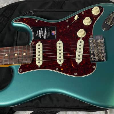 NEW ! Fender  American Professional Classic Stratocaster - Faded Sherwood Green Metallic - 7.5lbs - Authorized Dealer - G05772 image 8