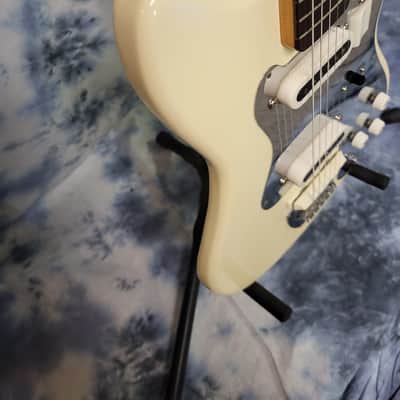 Vintage 1966 White Guyatone LG-65T Single Coil Pickups Whammy Pro Setup Gigbag image 5