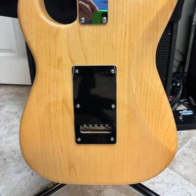 G&L Tribute Series Legacy with Ash Body Maple Fretboard 2020 Natural image 7