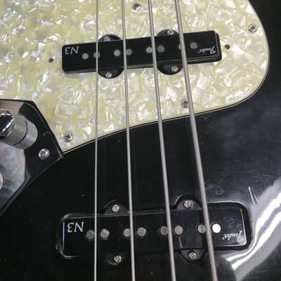 Used Fender Left Handed 1975 Jazz Bass with Case image 15