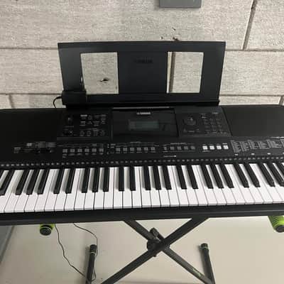 Yamaha PSR E463 Musik Keyboard image 2