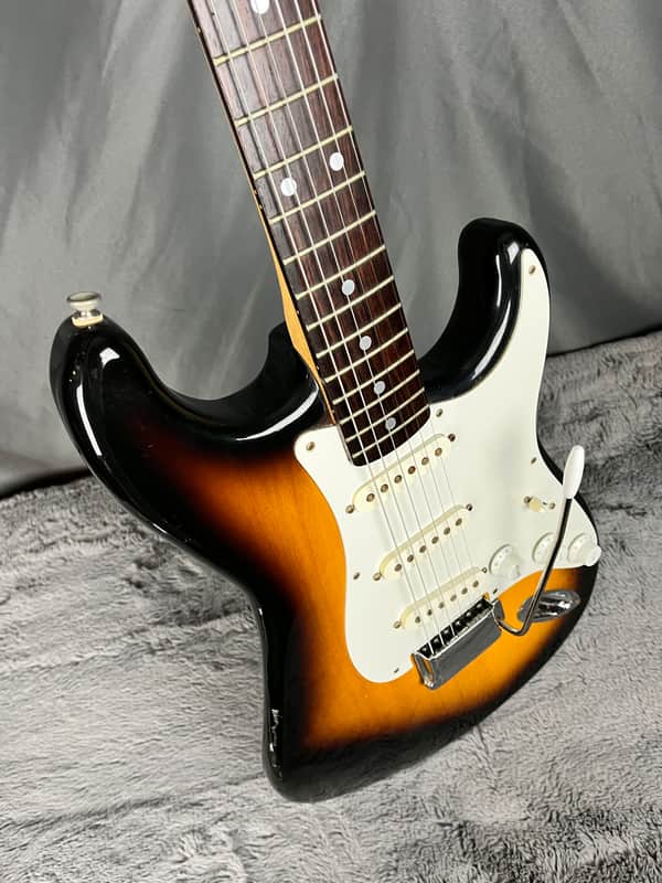 Heart Man Suzuki Vintage MIJ Rare! 1970’s Sunburst Bild 1