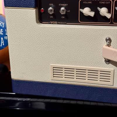 Vox AC15 Custom CC TTBC Limited Edition 1x12” 2025 - Two Tone Blue & Cream image 7