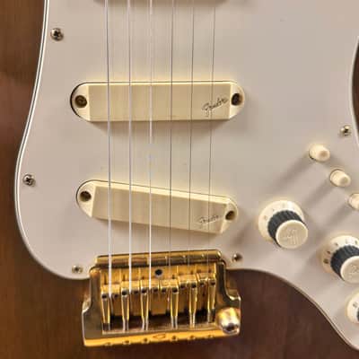 Fender Elite Stratocaster 1983 - Walnut image 10